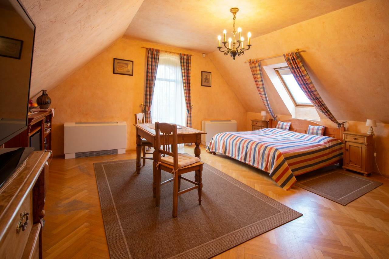 Palazzo Wellness Villa Eger Esterno foto