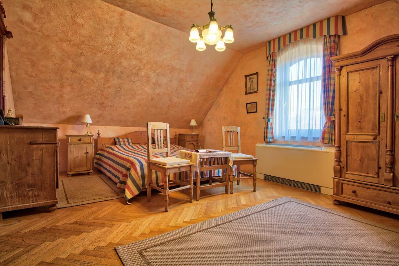 Palazzo Wellness Villa Eger Esterno foto