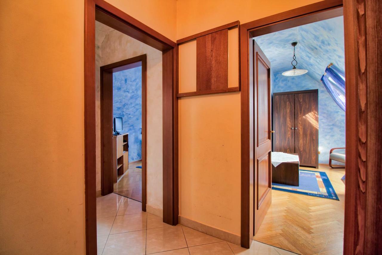 Palazzo Wellness Villa Eger Esterno foto