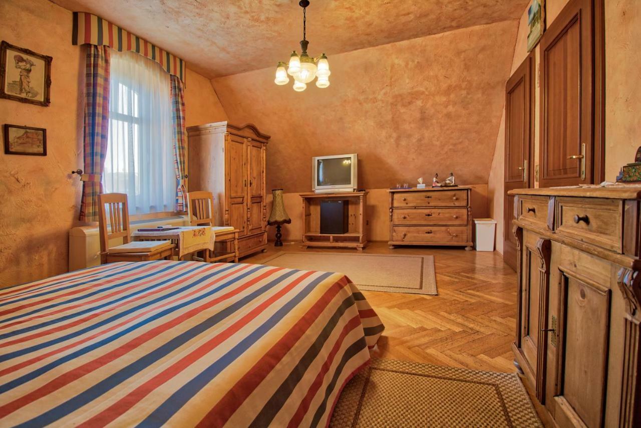 Palazzo Wellness Villa Eger Esterno foto